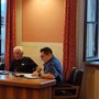 In foto da sinistra i consiglieri di minoranza Roberto Giraudo e Dennis Scotti In foto da sinistra i consiglieri di minoranza Roberto Giraudo e Dennis Scotti