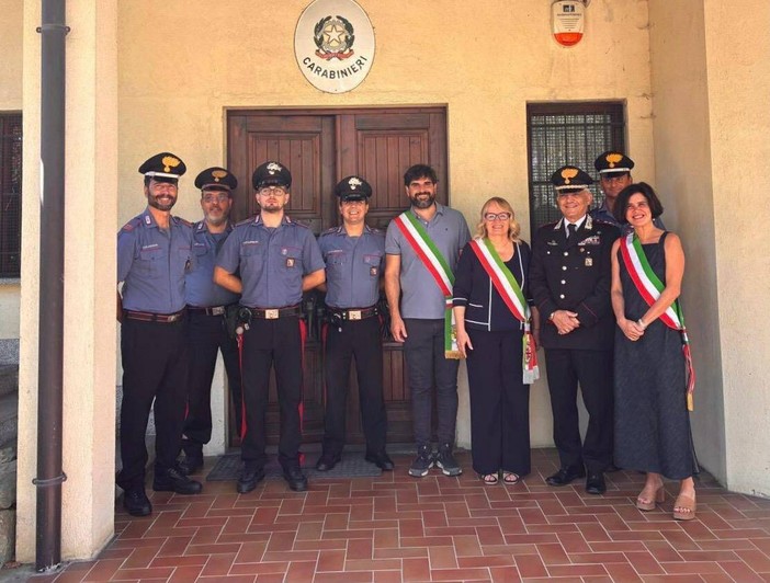La Morra, il saluto al tenente colonnello Gioffreda: sicurezza e presidio del territorio al centro dell’incontro La Morra, il saluto al tenente colonnello Gioffreda: sicurezza e presidio del territorio al centro dell’incontro