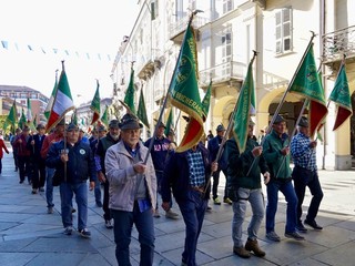 Momenti del 29° raduno degli Artiglieri del Gruppo Aosta - foto Paola Ravazzi Momenti del 29° raduno degli Artiglieri del Gruppo Aosta - foto Paola Ravazzi