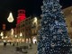 Piazza Santarosa a Savigliano con le luminarie natalizie