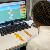 La metamorfosi del settore: dal tornio al codice, passando attraverso il discorso educativo.