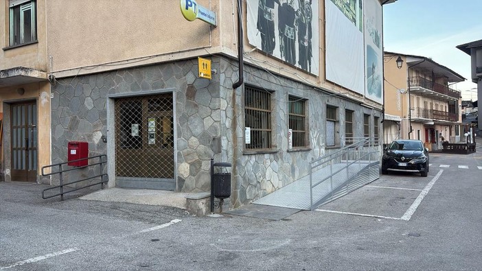 Sampeyre, riapre l'ufficio postale modernizzato: nasce il nuovo sportello Polis con i servizi della Pubblica Amministrazione