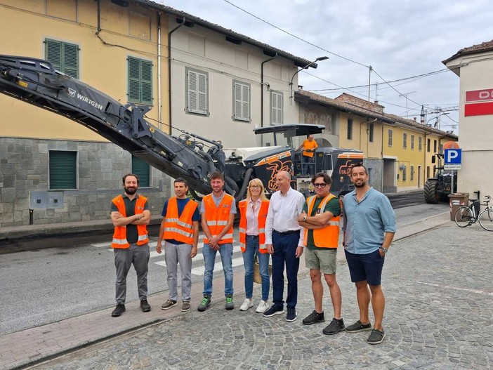 Monasterolo di Savigliano, in corso i lavori di bitumatura sulla provinciale 129 Monasterolo di Savigliano, in corso i lavori di bitumatura sulla provinciale 129