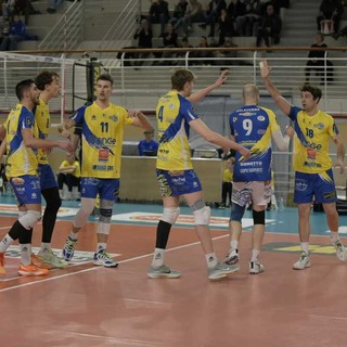 L'esultanza dei saviglianesi dopo un'azione (Foto Silvano Carta)