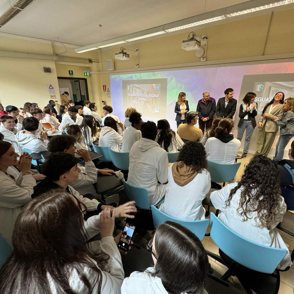 I futuri ottici del Grandis di Cuneo hanno preparato gli occhiali per 20 persone bisognose