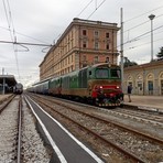 Treni in partenza alla stazione di Cuneo