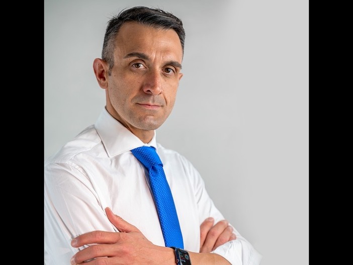 Trasferirsi in Svizzera: Pro e Contro del Vivere Oltreconfine in una Guida Completa