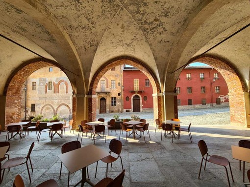 Saluzzo, lo spazio di Tastè Bistrot in salita al Castello Saluzzo, lo spazio di Tastè Bistrot in salita al Castello