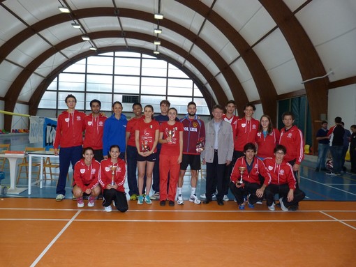 Alba: il Consigliere delegato allo Sport Claudio Tibaldi ha premiato i campioni della prima edizione torneo a squadre Badminton “tartufo bianco d'Alba”
