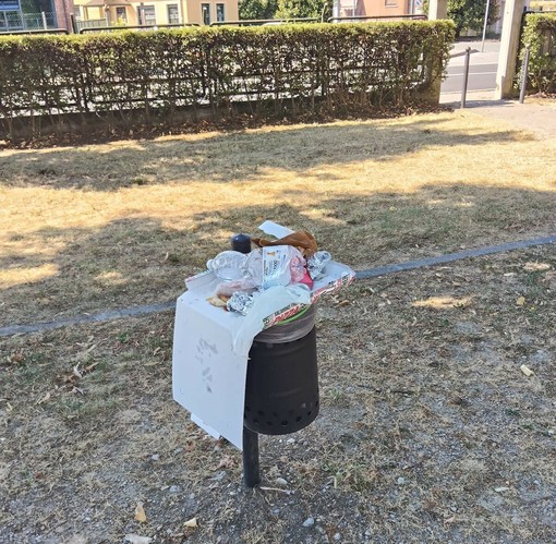 Rifiuti abbandonati e degrado, Trinità alle prese con atti di inciviltà Rifiuti abbandonati e degrado, Trinità alle prese con atti di inciviltà
