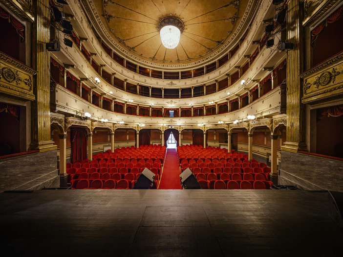 Il Teatro Toselli fotografato da Daniele Molineris