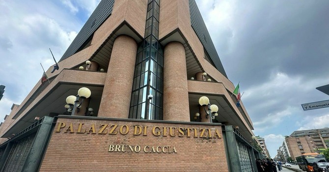 Oggi la decisione del Gip torinese Fabio Rabagliati Oggi la decisione del Gip torinese Fabio Rabagliati