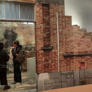 Nella mostra il Tempo della Comunanza alla Castiglia di Saluzzo l'opera The ballad of forgotten places