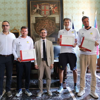 Alba: consegnati dei riconoscimenti alle squadre del Tennis Padel & Pickleball Club Alba: consegnati dei riconoscimenti alle squadre del Tennis Padel & Pickleball Club