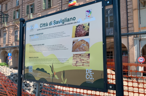 Un tabellone promozionale per le De.Co. di Savigliano Un tabellone promozionale per le De.Co. di Savigliano