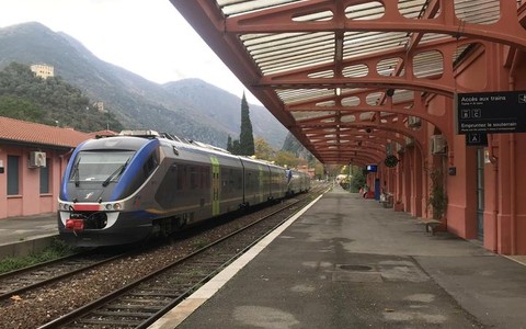 Cuneo-Ventimiglia, problema al DCO di Breil-sur-Roya: treni in ritardo fino a 111 minuti