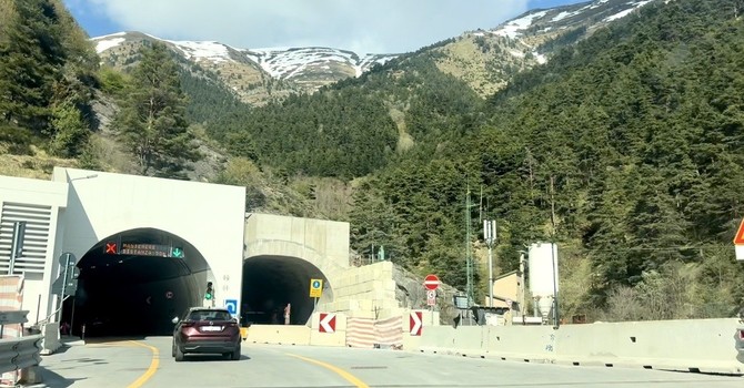 Tenda, Bevilacqua: "Bene il passo indietro di Rixi sul tunnel unico. Ora apertura fino alle 23 per salvare l’estate" Tenda, Bevilacqua: "Bene il passo indietro di Rixi sul tunnel unico. Ora apertura fino alle 23 per salvare l’estate"