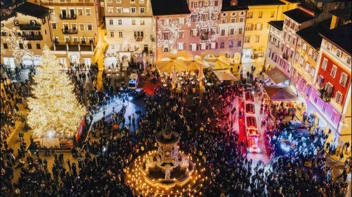 Natale in piazza: come Comuni e organizzatori stanno ripensando l'animazione festiva Natale in piazza: come Comuni e organizzatori stanno ripensando l'animazione festiva
