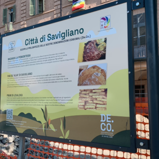 Un tabellone promozionale per le De.Co. di Savigliano