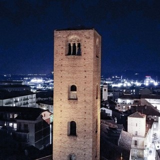 La Città di Alba aderisce alla campagna "Illumina novembre", mese della consapevolezza sul cancro del polmone La Città di Alba aderisce alla campagna "Illumina novembre", mese della consapevolezza sul cancro del polmone