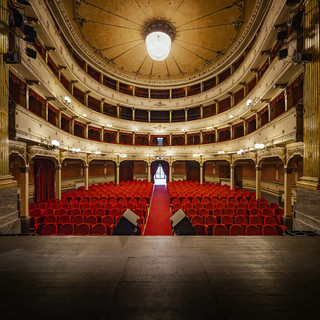 Il Teatro Toselli fotografato da Daniele Molineris
