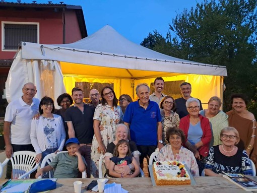 I festeggiamenti a Sinio per i 45 anni della compagnia teatrale Nostro Teatro di Sinio I festeggiamenti a Sinio per i 45 anni della compagnia teatrale Nostro Teatro di Sinio