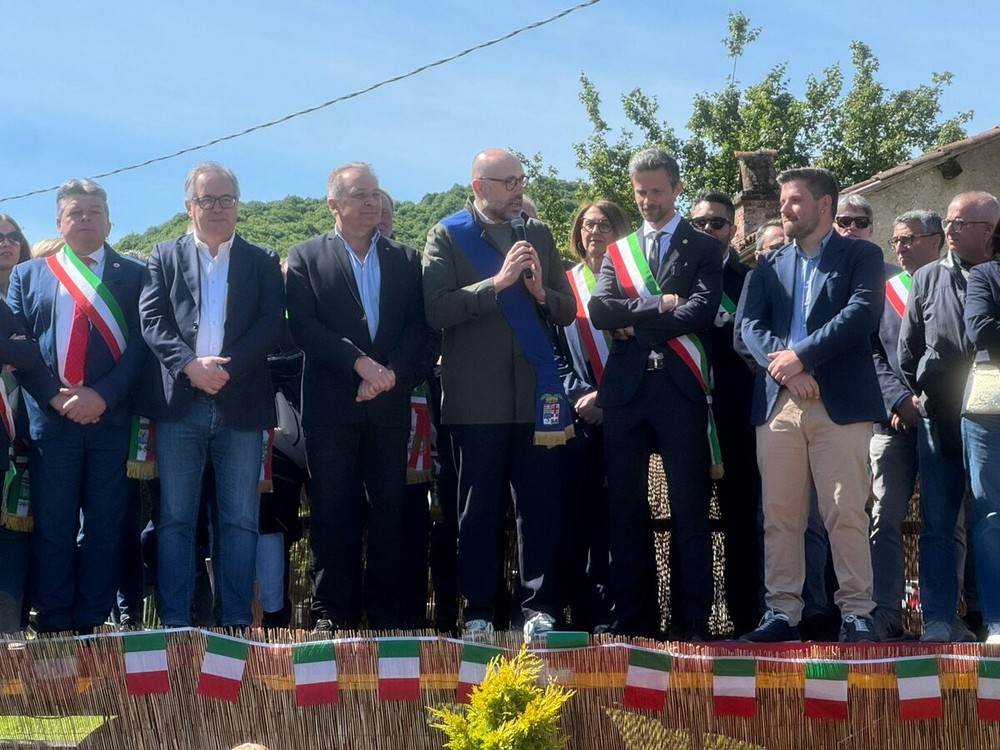 Le istitutizioni provinciali alla manifestazione Le istitutizioni provinciali alla manifestazione