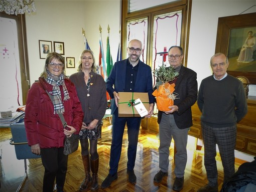 ACLI: Luca Robaldo riceve l'Ulivo della Pace per la Carovana