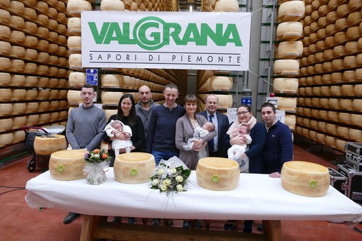 La Valgrana premia i primi tre nati del 2020 e il primo nato a Scarnafigi: sono Elisabetta, Iside, Lorenzo e Amelia Micol