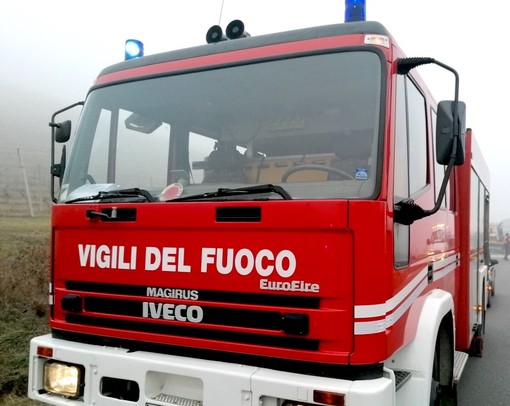 Finisce fuori strada sulla Fondovalle a Bastia Mondovì, una persona in ospedale Finisce fuori strada sulla Fondovalle a Bastia Mondovì, una persona in ospedale