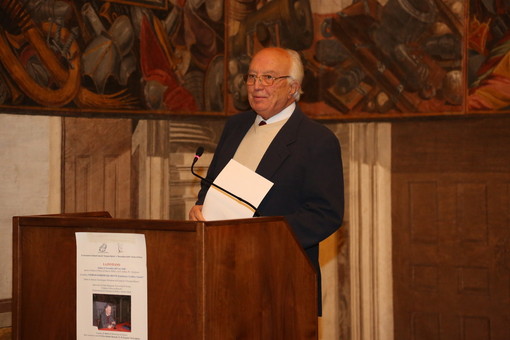 "Ci sono persone che attraversano la nostra vita e lasciano un segno che il tempo non riesce a cancellare" "Ci sono persone che attraversano la nostra vita e lasciano un segno che il tempo non riesce a cancellare"