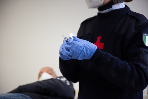 Vaccini anti pneumocco nella sede della Croce Rossa di Alba