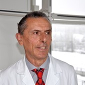 Il dottor Alessandro Vigo, dirige il reparto di Pediatria dell'ospedale di Verduno
