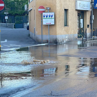 Verzuolo, grossa falla sulla condotta principale dell’acquedotto Verzuolo, grossa falla sulla condotta principale dell’acquedotto