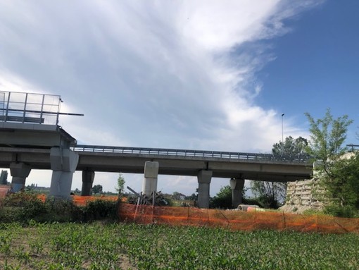Il ponte su Via Marene: anni per ricostruirlo, riaperto il 9 agosto 2019, il viadotto  della tangenziale di Fossano è di nuovo &quot;monco&quot;