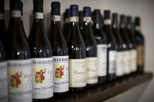 Export vini: l’Asti cerca il rilancio in Cina. Tra i rossi il Piemonte limita i danni: -2,5% a fronte di una crescita a volume del 9% Export vini: l’Asti cerca il rilancio in Cina. Tra i rossi il Piemonte limita i danni: -2,5% a fronte di una crescita a volume del 9%