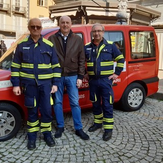 Fossano, nuove divise per i volontari dell'Associazione Nazionale Vigili del Fuoco