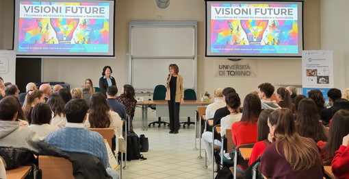 "Visioni Future": la Camera di commercio di Cuneo premia l'eccellenza dei giovani tra innovazione e sostenibilità "Visioni Future": la Camera di commercio di Cuneo premia l'eccellenza dei giovani tra innovazione e sostenibilità