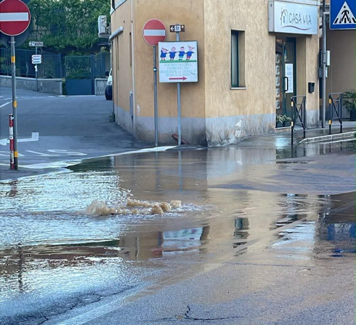 Verzuolo, grossa falla sulla condotta principale dell’acquedotto Verzuolo, grossa falla sulla condotta principale dell’acquedotto