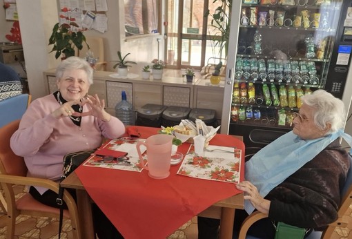 Per il pranzo della domenica ci vuole "il servizio buono”: lo speciale appello della casa di riposo di Vezza d'Alba Per il pranzo della domenica ci vuole "il servizio buono”: lo speciale appello della casa di riposo di Vezza d'Alba