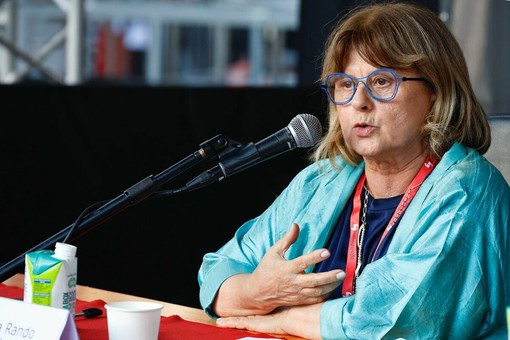 Tra i partecipanti al dibattito Vincenza Rando, avvocata, già vicepresidente di Libera e Senatrice Tra i partecipanti al dibattito Vincenza Rando, avvocata, già vicepresidente di Libera e Senatrice