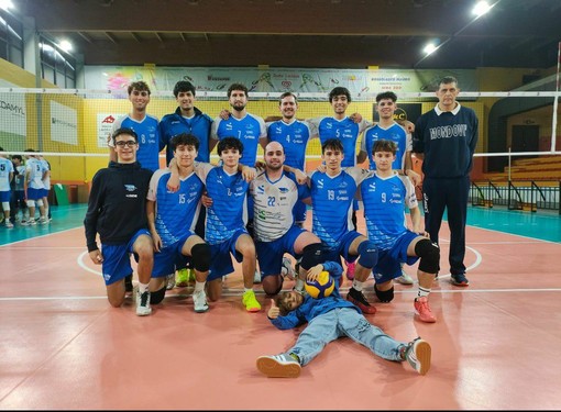 I cadetti del VBC Mondovì dopo la vittoria I cadetti del VBC Mondovì dopo la vittoria