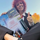 Paola Ravazzi e il suo nuovo calendario 2026 dedicato a Saluzzo Paola Ravazzi e il suo nuovo calendario 2026 dedicato a Saluzzo