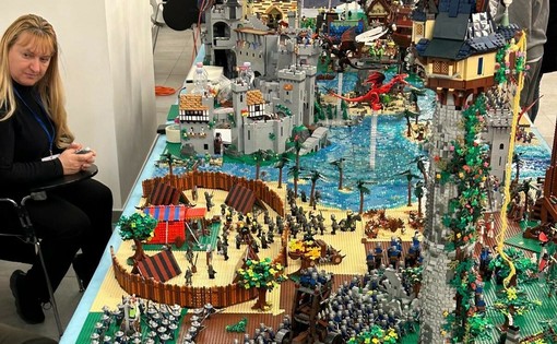 Geometri e mattoncini: a Cuneo creatività e divertimento conquistano oltre 800 visitatori