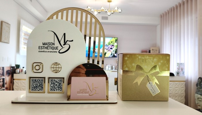 Il Natale è vicino: regala benessere con Maison 5 Esthétique Il Natale è vicino: regala benessere con Maison 5 Esthétique