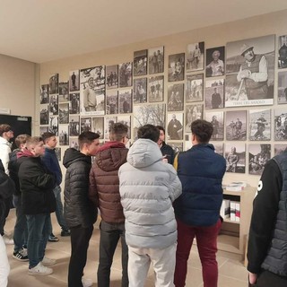 Gli studenti della Scuola Agraria di Grinzane Cavour in visita alla cantina Terre del Barolo