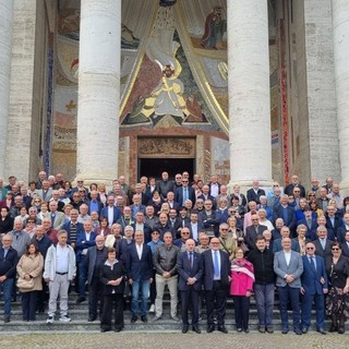 Foto di gruppo per i pensionati Rolfo