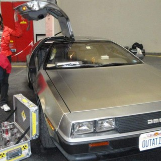 La DeLorean esposta alla mostra Back in Time - The Exhibition La DeLorean esposta alla mostra Back in Time - The Exhibition