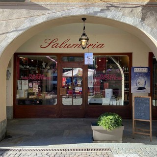 Porta della Langa: il distretto del commercio si accende Porta della Langa: il distretto del commercio si accende