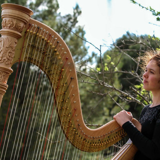 L’arpista francese Zoé Buyck L’arpista francese Zoé Buyck